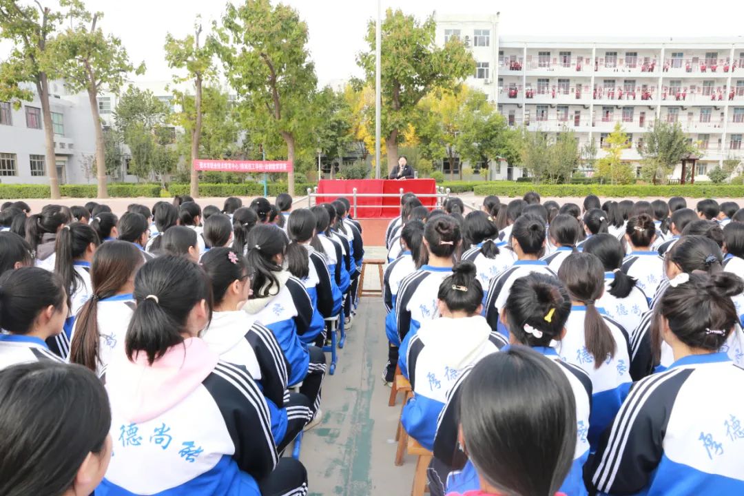 桃城区检察院开展法治进校园活动